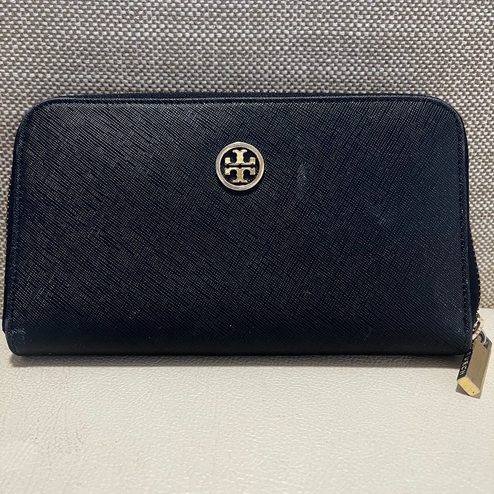Tory Burch Robinson Black Leather Zip Continental Wallet Women’s - Picture 7 of 11